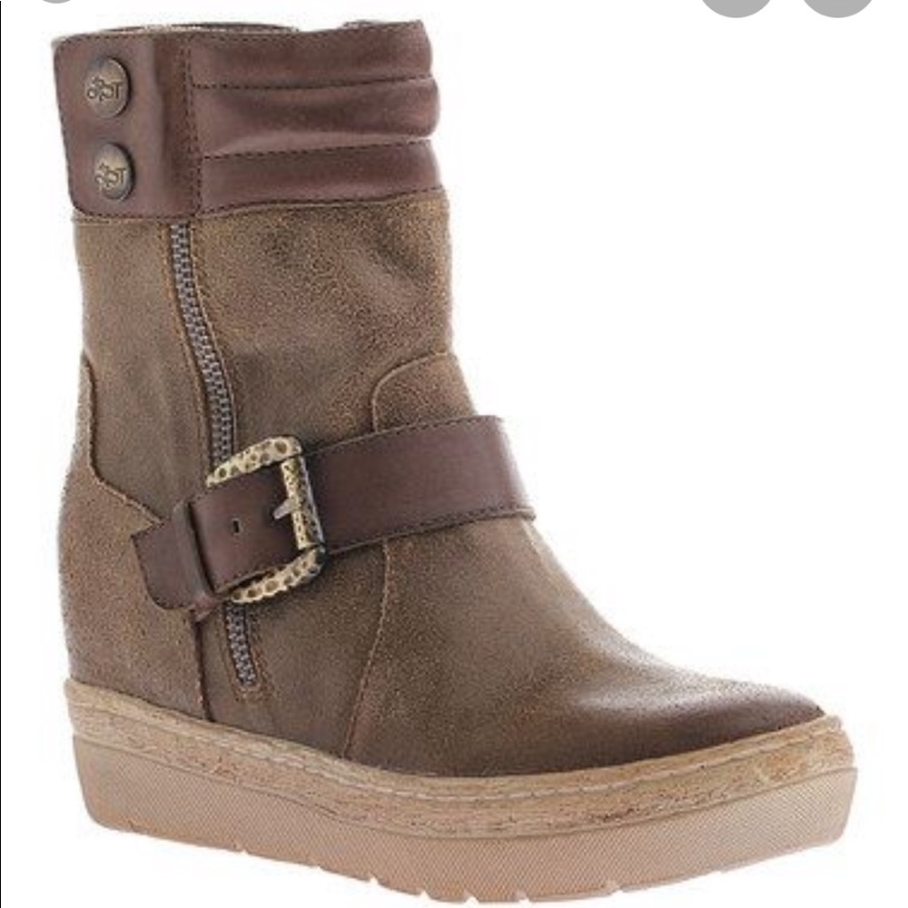 OTBT Gordon Leather Wedge Boot Size 8